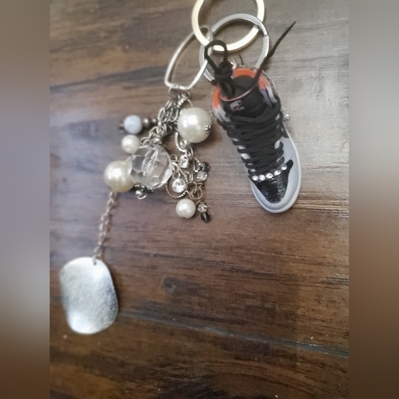 Keychain - Picture 3 of 3